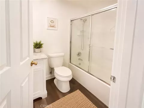 19350 Sherman, Reseda, CA 91335 photo 7