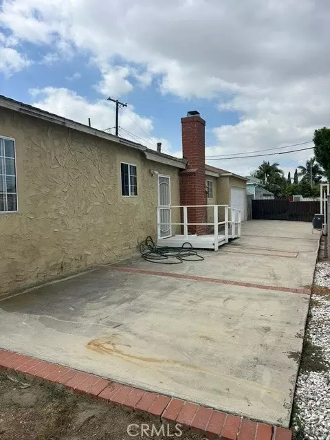 Exterior - 1301 S Castlegate, Compton, CA 90221 photo 3 of 8