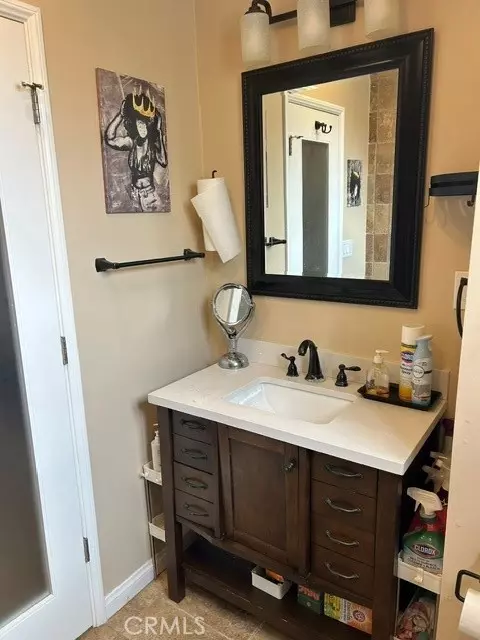 Bath - 1301 S Castlegate, Compton, CA 90221 photo 3 of 6