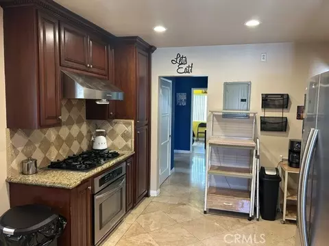 Entry Way - 1301 S Castlegate, Compton, CA 90221 photo 3 of 5