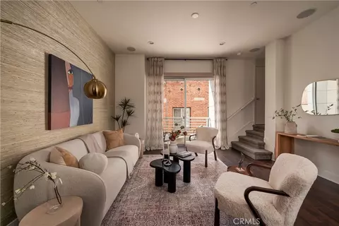 2204 Tom Mix, Los Angeles, CA 90026