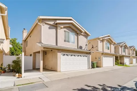 9231 Cedros Ave, Panorama City, CA 91402