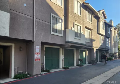 3402 Holly Grv, Thousand Oaks, CA 91362