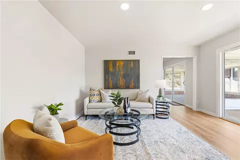 Living - 3316 Dalhart, Simi Valley, CA 93063 photo 2 of 9