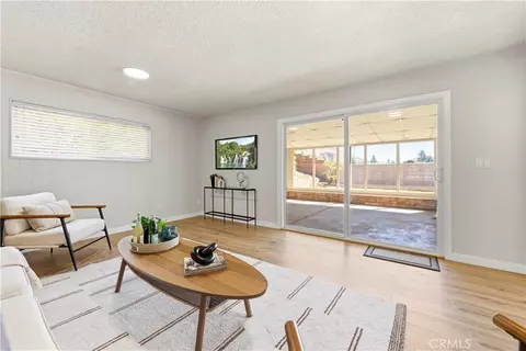 Living - 3316 Dalhart, Simi Valley, CA 93063 photo 7 of 9
