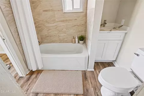 Bath - 43061 41st Street West W, Lancaster, CA 93536 photo 2 of 3