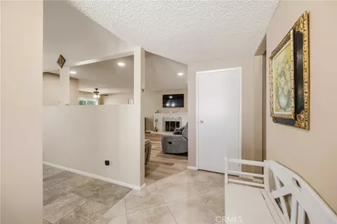 Entry Way - 856 Moffatt Cir, Simi Valley, CA 93065 photo 1 of 2