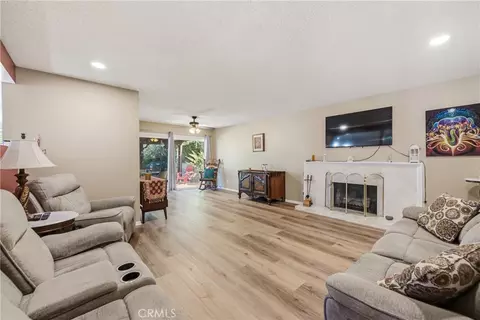 Living - 856 Moffatt Cir, Simi Valley, CA 93065 photo 1 of 2