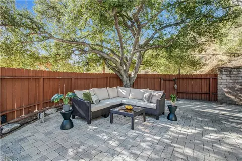 Exterior - 6489 Alta Gracia, Tujunga, CA 91042 photo 3 of 6