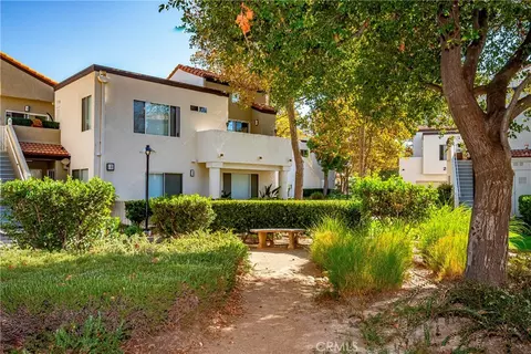 Exterior - 21309 Eucalyptus Way #101, Newhall, CA 91321 photo 9 of 10