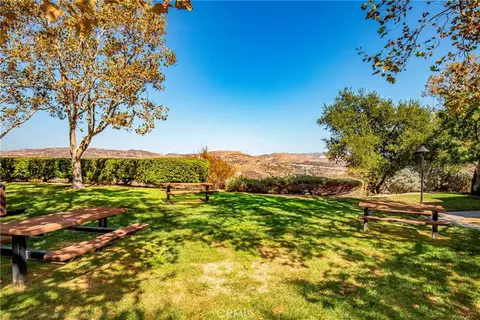 Exterior - 21309 Eucalyptus Way #101, Newhall, CA 91321 photo 10 of 10