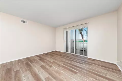 Living - 21309 Eucalyptus Way #101, Newhall, CA 91321 photo 2 of 3