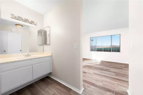 Bath - 21309 Eucalyptus Way #101, Newhall, CA 91321 photo 3 of 3