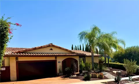 6700 Vickiview Dr, West Hills, CA 91307