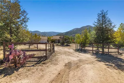 Exterior - 30271 Aliso Cyn, Acton, CA 93510 photo 5 of 16