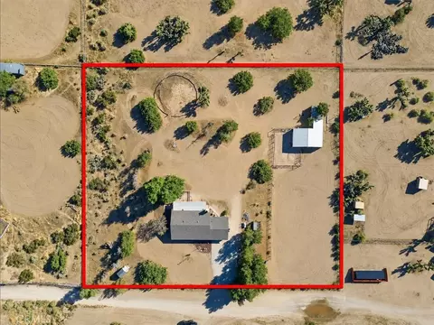 View/Area - 6433 Sunnyslope Rd, Phelan, CA 92371 photo 1 of 5