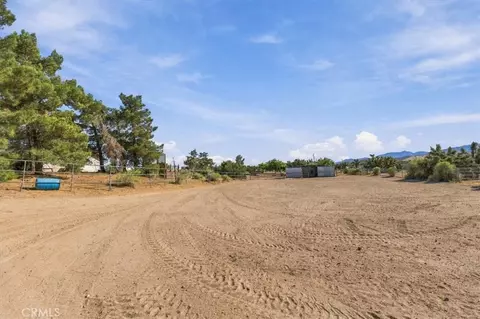 Exterior - 6433 Sunnyslope Rd, Phelan, CA 92371 photo 5 of 18