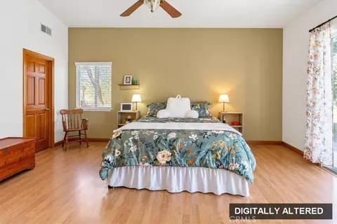 Bedroom - 6433 Sunnyslope Rd, Phelan, CA 92371 photo 3 of 7