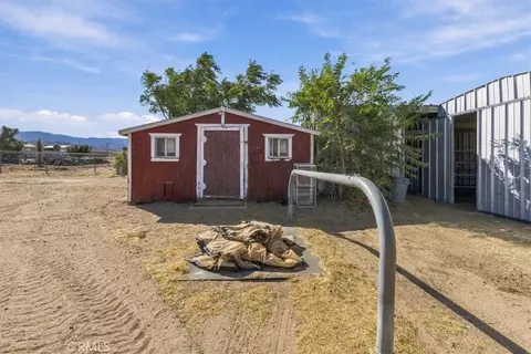 Exterior - 6433 Sunnyslope Rd, Phelan, CA 92371 photo 14 of 18