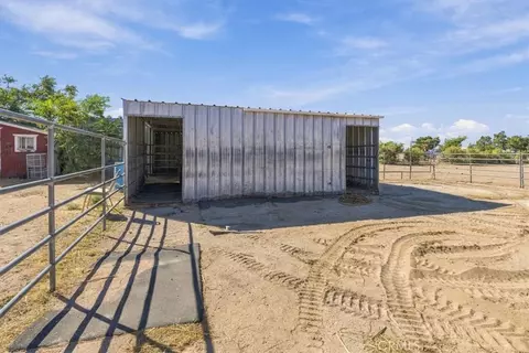 Exterior - 6433 Sunnyslope Rd, Phelan, CA 92371 photo 13 of 18