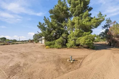 Exterior - 6433 Sunnyslope Rd, Phelan, CA 92371 photo 12 of 18