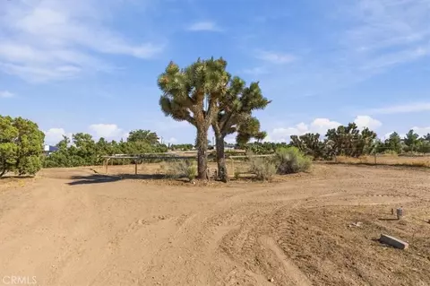 Exterior - 6433 Sunnyslope Rd, Phelan, CA 92371 photo 10 of 18