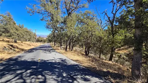 0 Saint Moritz Dr, Tehachapi, CA 93561 photo 2
