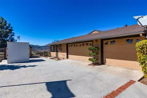 Exterior - 23841 Dart, Tehachapi, CA 93561 photo 5 of 20