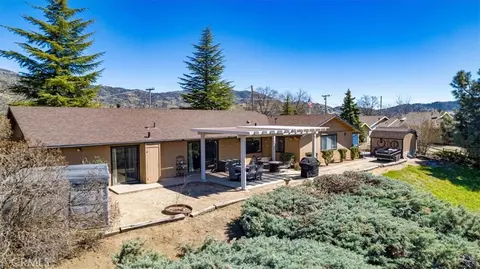 Exterior - 23841 Dart, Tehachapi, CA 93561 photo 17 of 20