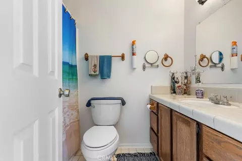 Bath - 23841 Dart, Tehachapi, CA 93561 photo 4 of 4