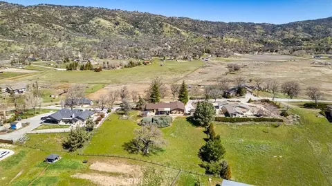 View/Area - 23841 Dart, Tehachapi, CA 93561 photo 9 of 10