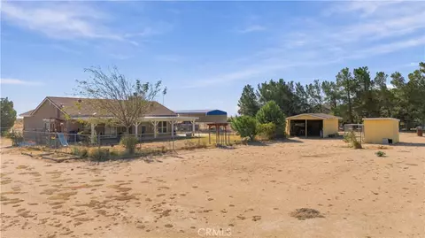 Exterior - 49945 80th W, Lancaster, CA 93536 photo 4 of 9