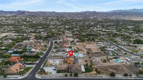 View/Area - 17531 Fairbreeze Ct, Riverside, CA 92504 photo 8 of 16