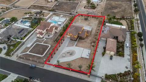 View/Area - 17531 Fairbreeze Ct, Riverside, CA 92504 photo 15 of 16