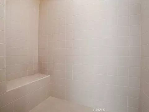 Bath - 17531 Fairbreeze Ct, Riverside, CA 92504 photo 12 of 12