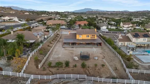 View/Area - 17531 Fairbreeze Ct, Riverside, CA 92504 photo 16 of 16