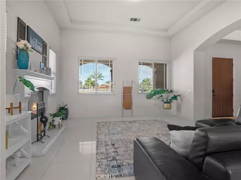 Living - 17531 Fairbreeze Ct, Riverside, CA 92504 photo 4 of 5