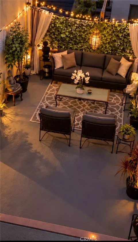 1422 Hi Pt #104, Los Angeles, CA 90035