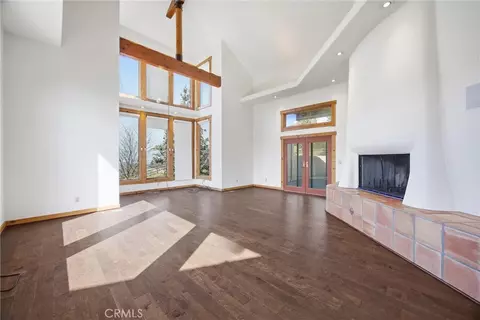 Living - 28221 Cumberland, Tehachapi, CA 93561 photo 3 of 18