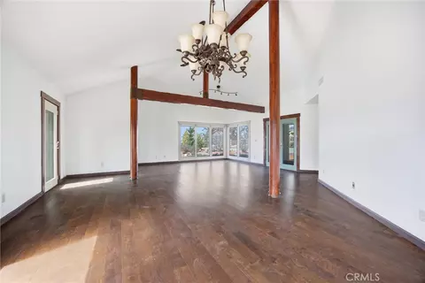 Living - 28221 Cumberland, Tehachapi, CA 93561 photo 15 of 18