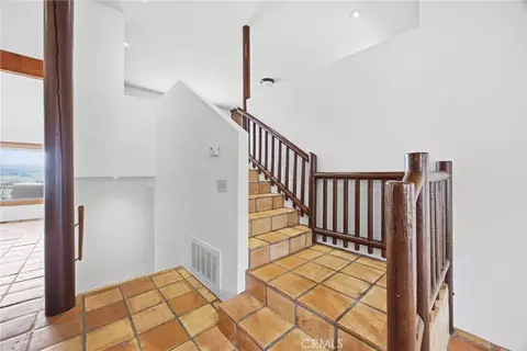 Entry Way - 28221 Cumberland, Tehachapi, CA 93561 photo 7 of 7