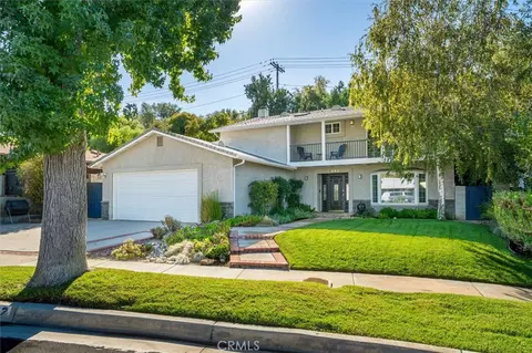 23842 Daisetta Dr, Newhall, CA 91321