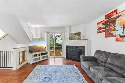 14201 Foothill Blvd #17, Sylmar, CA 91342