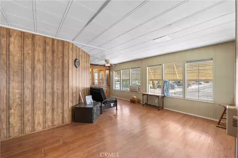 2550 E Avenue I #15, Lancaster, CA 93535 photo 2