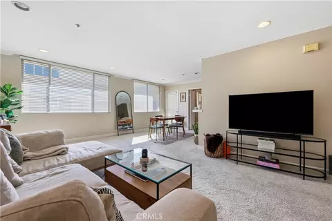 4501 Cedros Ave #330, Sherman Oaks, CA 91403