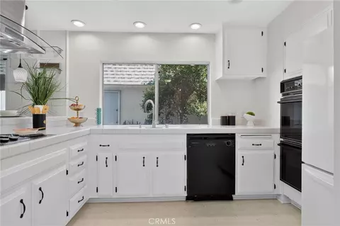 Kitchen - 20730 Devonshire #D, Chatsworth, CA 91311 photo 1 of 2