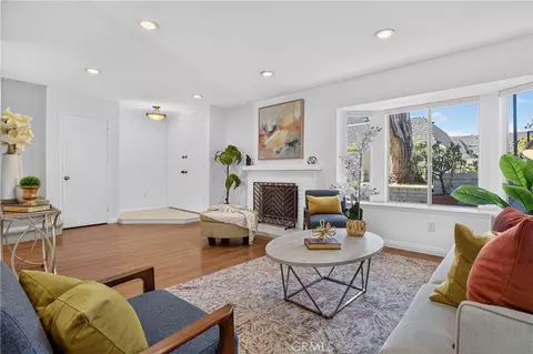 Living - 20730 Devonshire #D, Chatsworth, CA 91311 photo 2 of 3