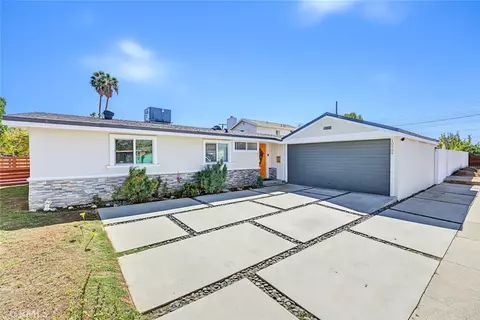 10989 Mascarell Ave, Mission Hills, CA 91345