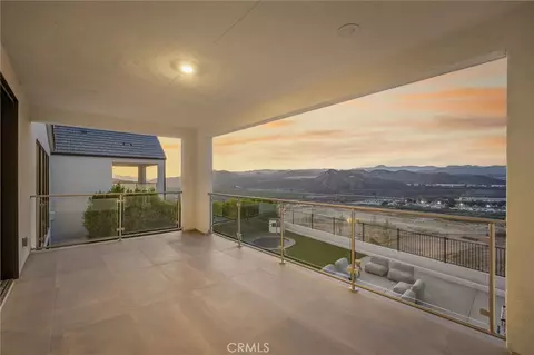Exterior - 27640 Juniper Ln, Valencia, CA 91381 photo 6 of 7