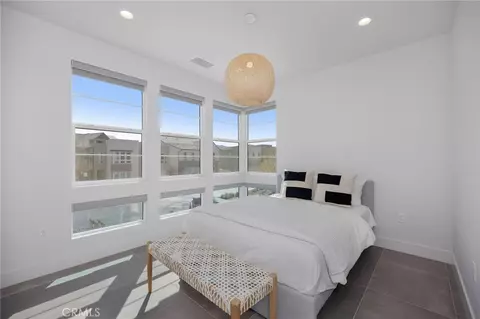 Bedroom - 27640 Juniper Ln, Valencia, CA 91381 photo 3 of 8
